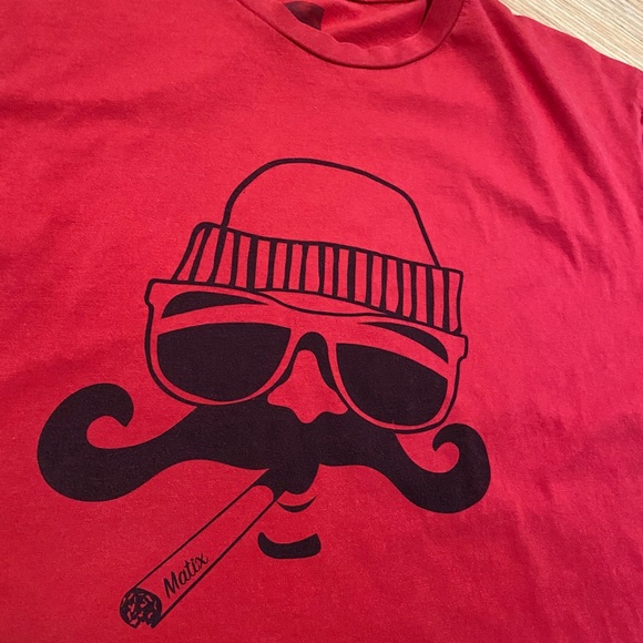 Clean alt style tee - Picture 2 of 2